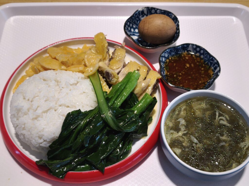 海口美蘭空港の車記で食べた海南名物・文昌鶏の定食